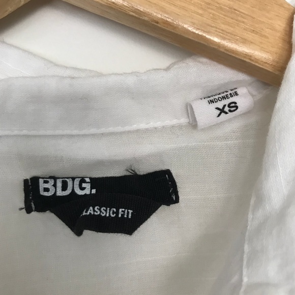 [Urban Outfitters] button-down - Picture 4 of 5